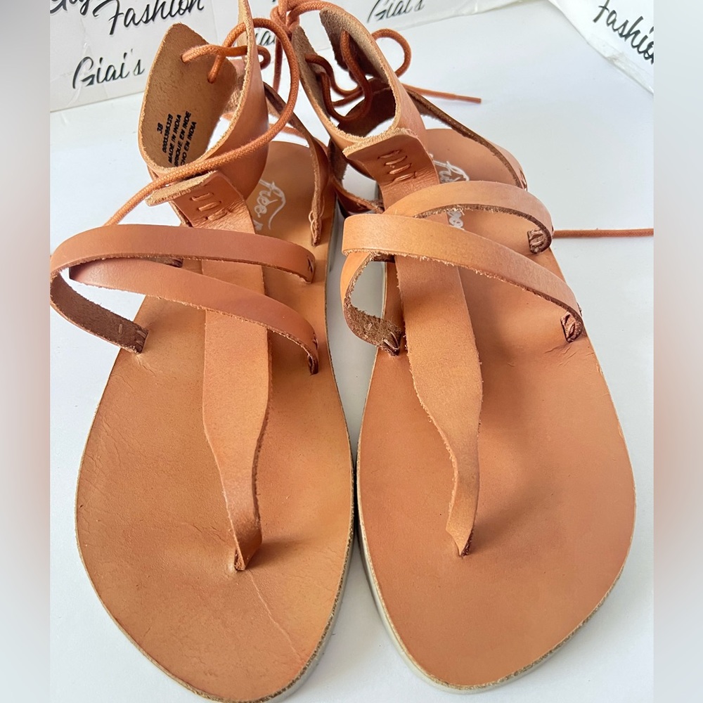 Free People® Sandals for a boho-chic look!